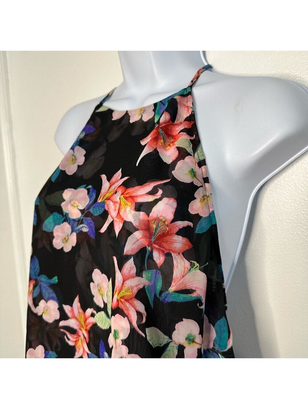 Show Me Your Mumu Hammock Halter Mini Dress in Hololumu Tropical, SM - Picture 7 of 8